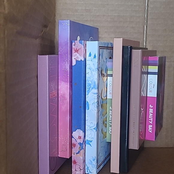 9 empty makeup packaging - Picture 5 of 5